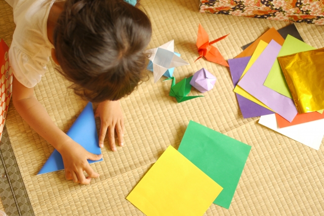 折り紙　子供